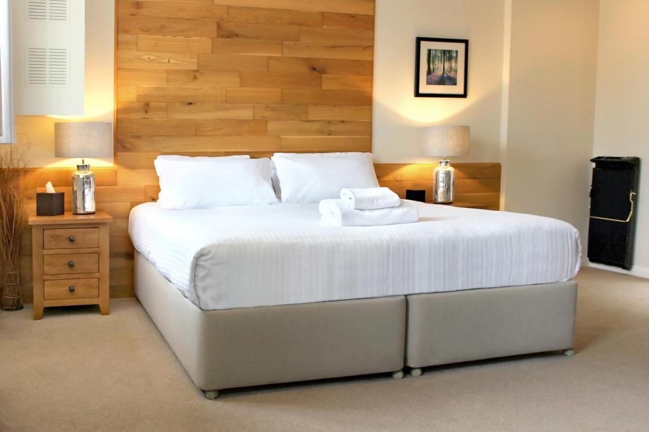 Wickwoods Hotel Albourne Eksteriør billede